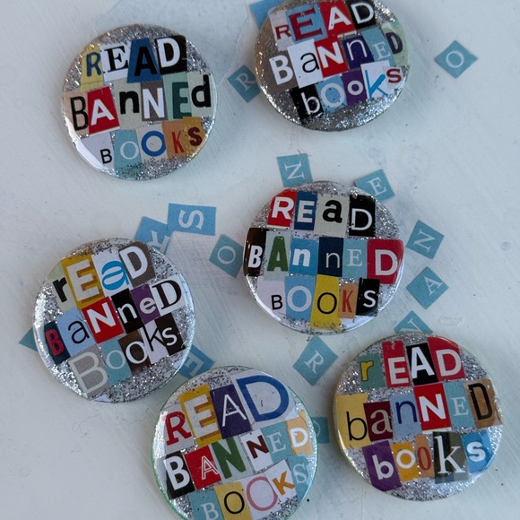 'Read Banned Books' Pinback Button 1.25” Pins 2 pack! - Picture 6 of 8